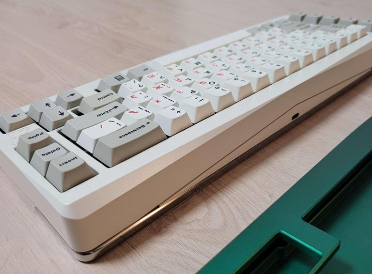 Mir 70 (IC)