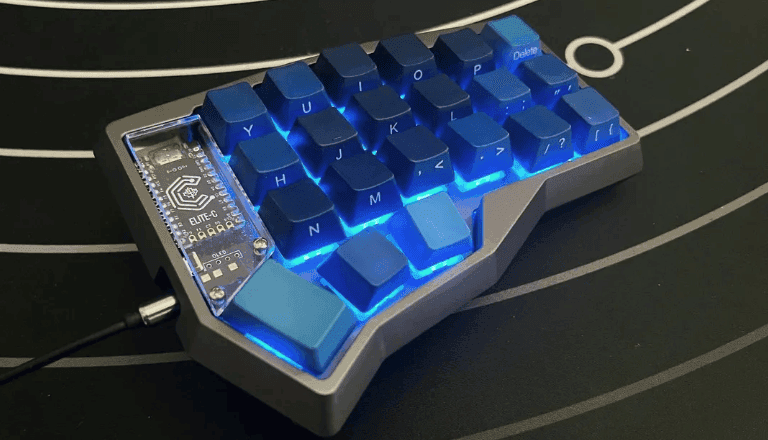 Chieftain 42 Aluminum Corne Case (IC)