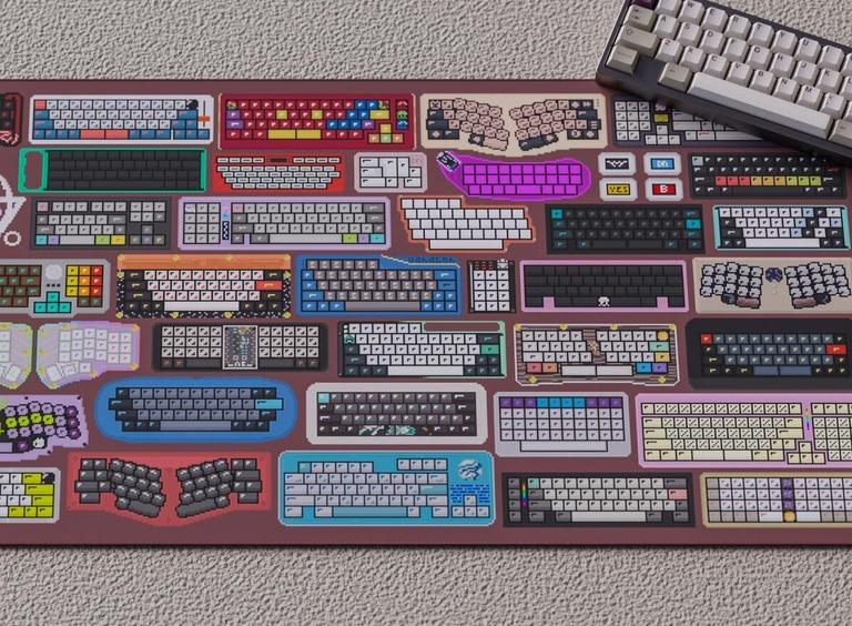 40s Pixel Deskmat '22 (IC)