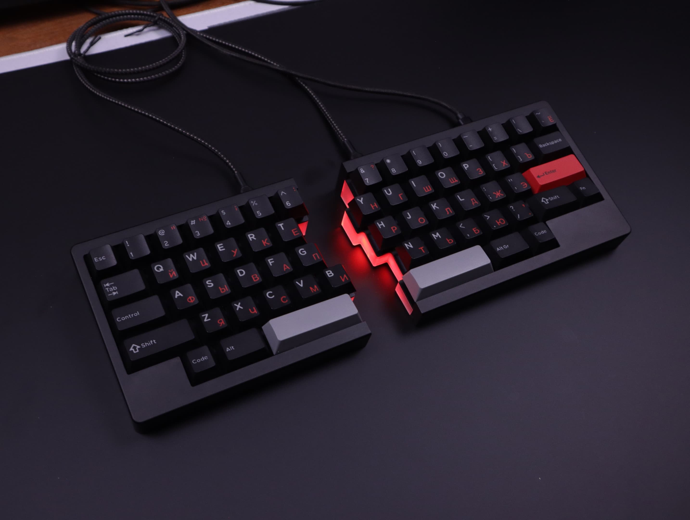 Split60 - Gallery image 1 showing project details