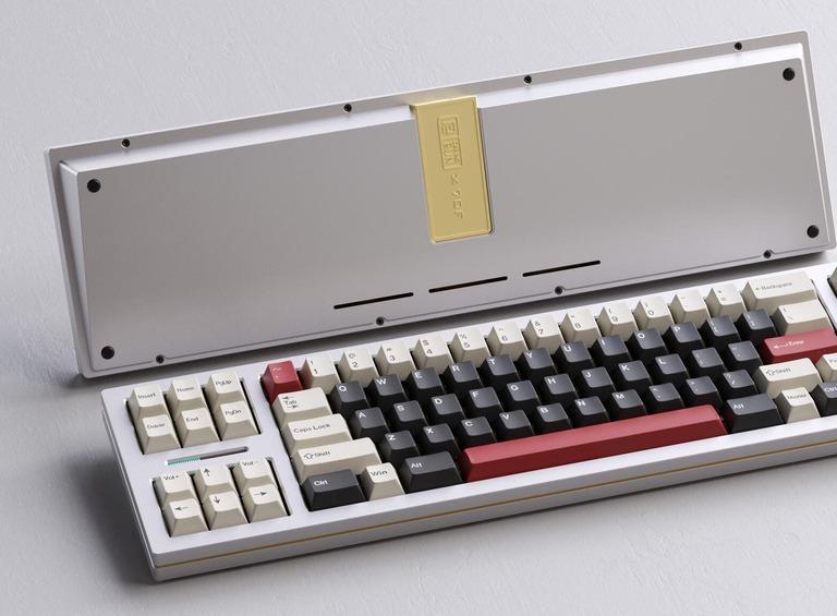 DR-70F Keyboard (GB) - Keyboard group buy cover image featuring DR-70F, DaringRun, mechanical keyboard, 70%, 5%, rotatable cluster, wired, Bluetooth, PCB gasket mount, sandwich mount,