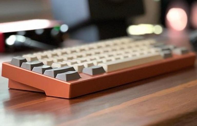daji Seis Cero (IC) - Keyboard interest check cover image featuring daji keyboards, Seis Cero, 60% keyboard, BT capable, Tadpole mount, custom keyboard, PCB design, mechanical keyboard, wireless option