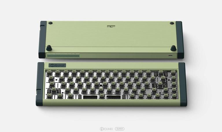 IQUNIX Super Ardbeg 65 (IC)