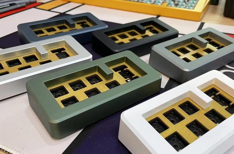 S7.7 V2 Hotswap ISO Macropad (IC)