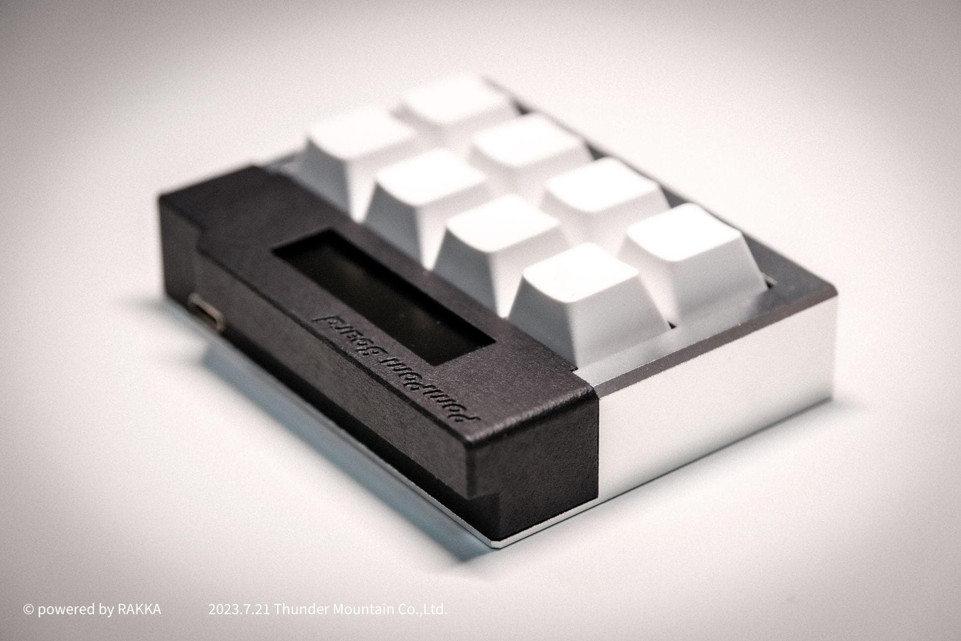 PomPomBoard - Gallery image 4 showing project details