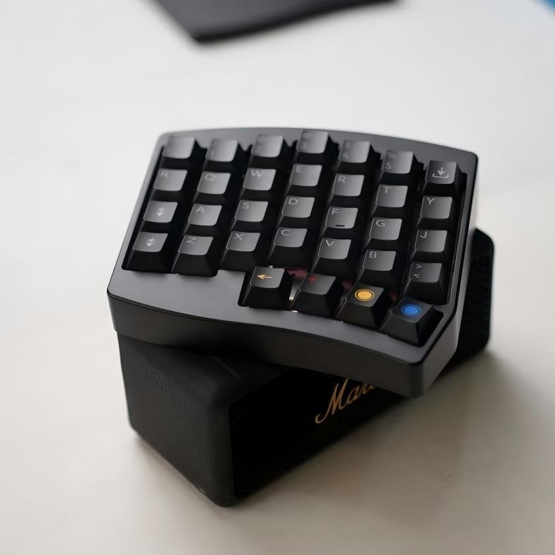 Bella Premium Split Keyboard (IC) - Keyboard interest check cover image featuring Bella, split keyboard, ergonomic keyboard, custom keyboard, wireless keyboard, mechanical keyboard