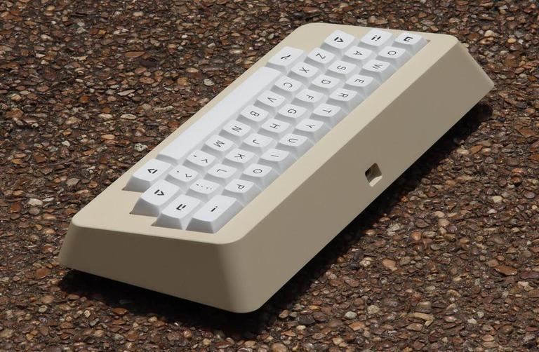 Menhir - Premium 40% Keyboard (GB)