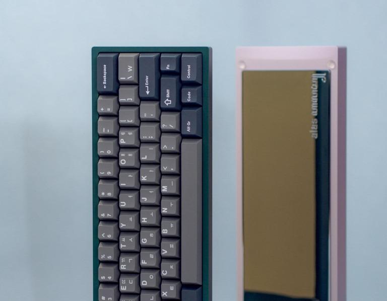 Alas 60% (IC) - Keyboard interest check cover image featuring Alas keyboard, 60% keyboard, gummy o ring, friction fit mount, brass weights, aluminum body, typing angle, keyboard design, vibrant typing experience
