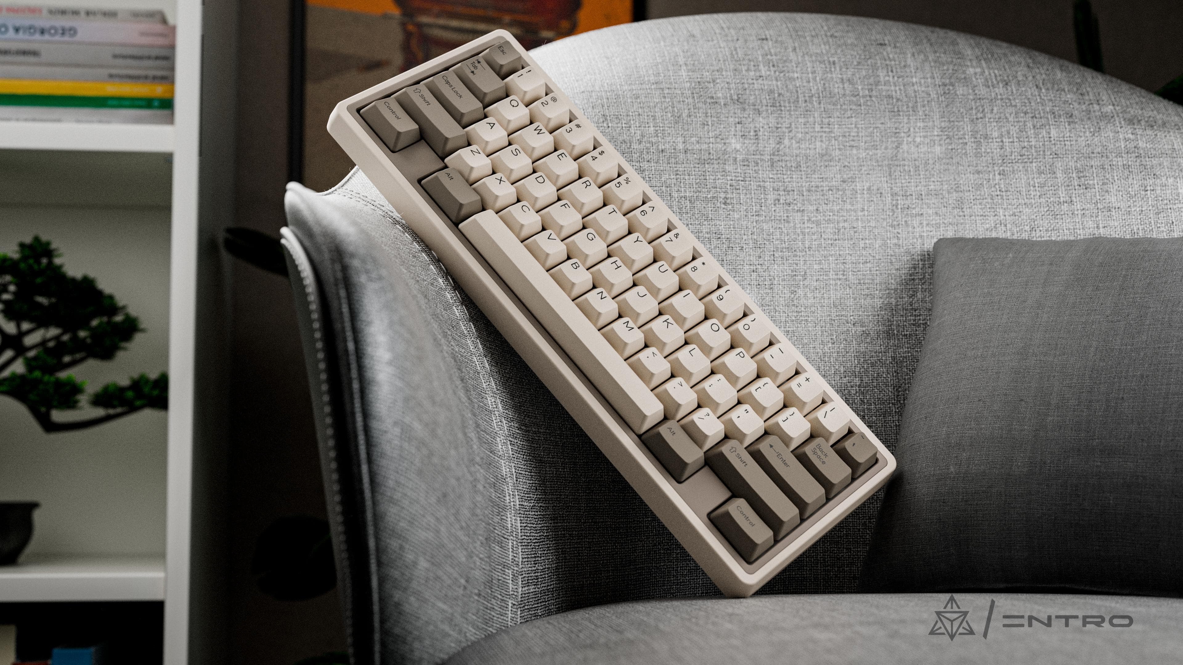 DCS INTRO WOB and Beige - Gallery image 1 showing project details