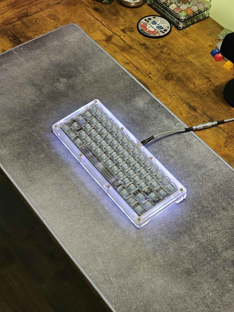 Concrete Deskmat R2 (IC)