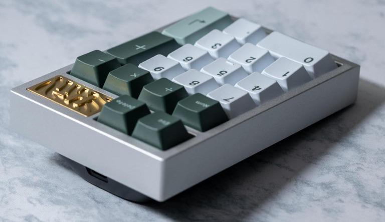 Muon Wireless Numpad (IC)