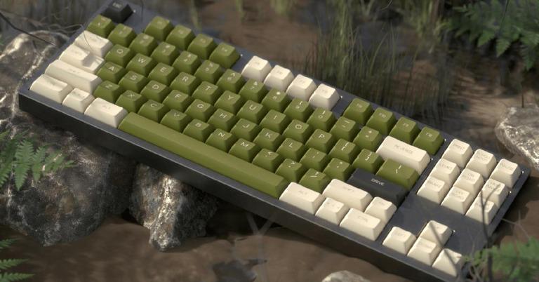 DSS 4x4 (IC) - Keycap interest check cover image featuring DSS 4x4, vintage sculpt, Land Rover Defender, Ford Bronco, Toyota FJ40, keycaps, Signature Plastics, ABS, doubleshot, novelties, deskmat