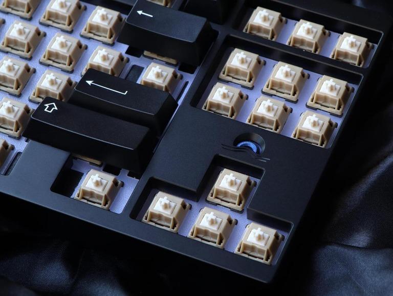 Fox Lab Sunset 80/TKL - Keyboard group buy cover image featuring Fox Lab, Sunset 80, TKL, groupbuy, Damascus weight, gasket mount, plateless, keyboard, PCB, colorways, Obsidian Black, Moonlight Silver, Bordeaux Red