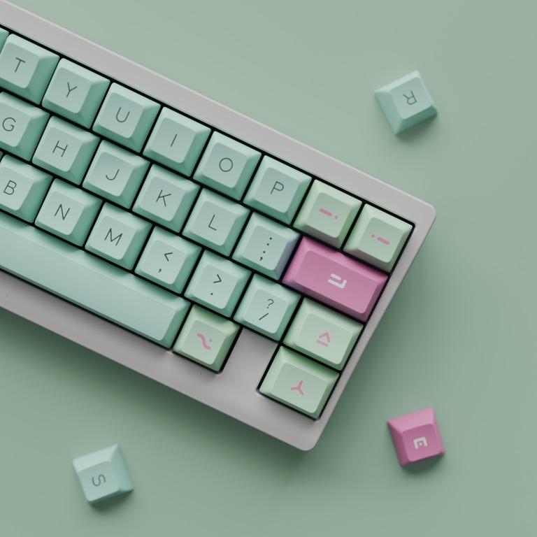 DSS 99¢ (IC) - Keycap interest check cover image featuring DSS 99¢, 40s keycap set, 30s keycap set, DSS profile keycaps, retro keycaps, 90s-inspired keycaps, Signature Plastics keycaps, Trashcon icons, mechanical keyboard keycaps