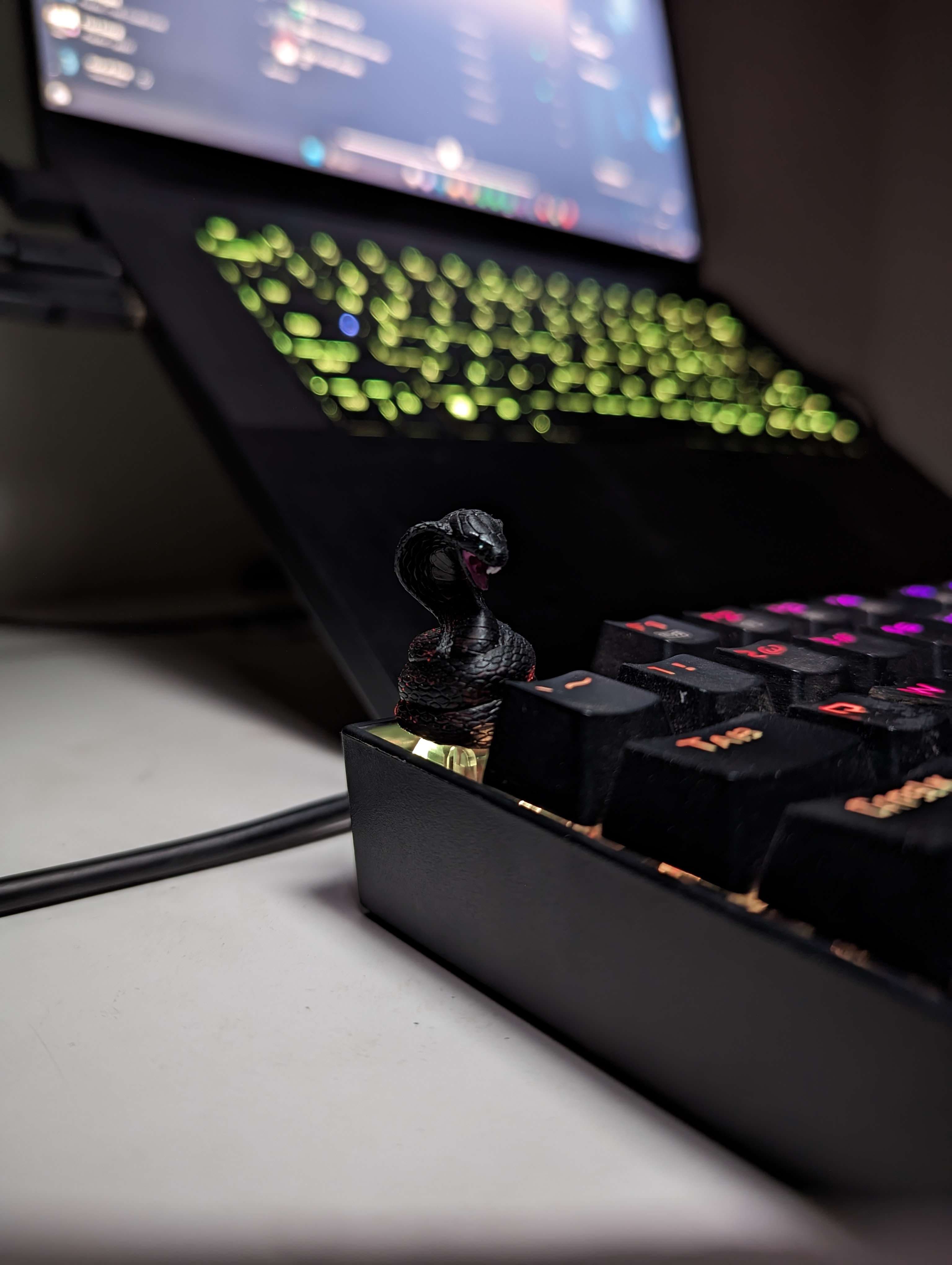 Cobra Artisan Keycap - Gallery image 2 showing project details