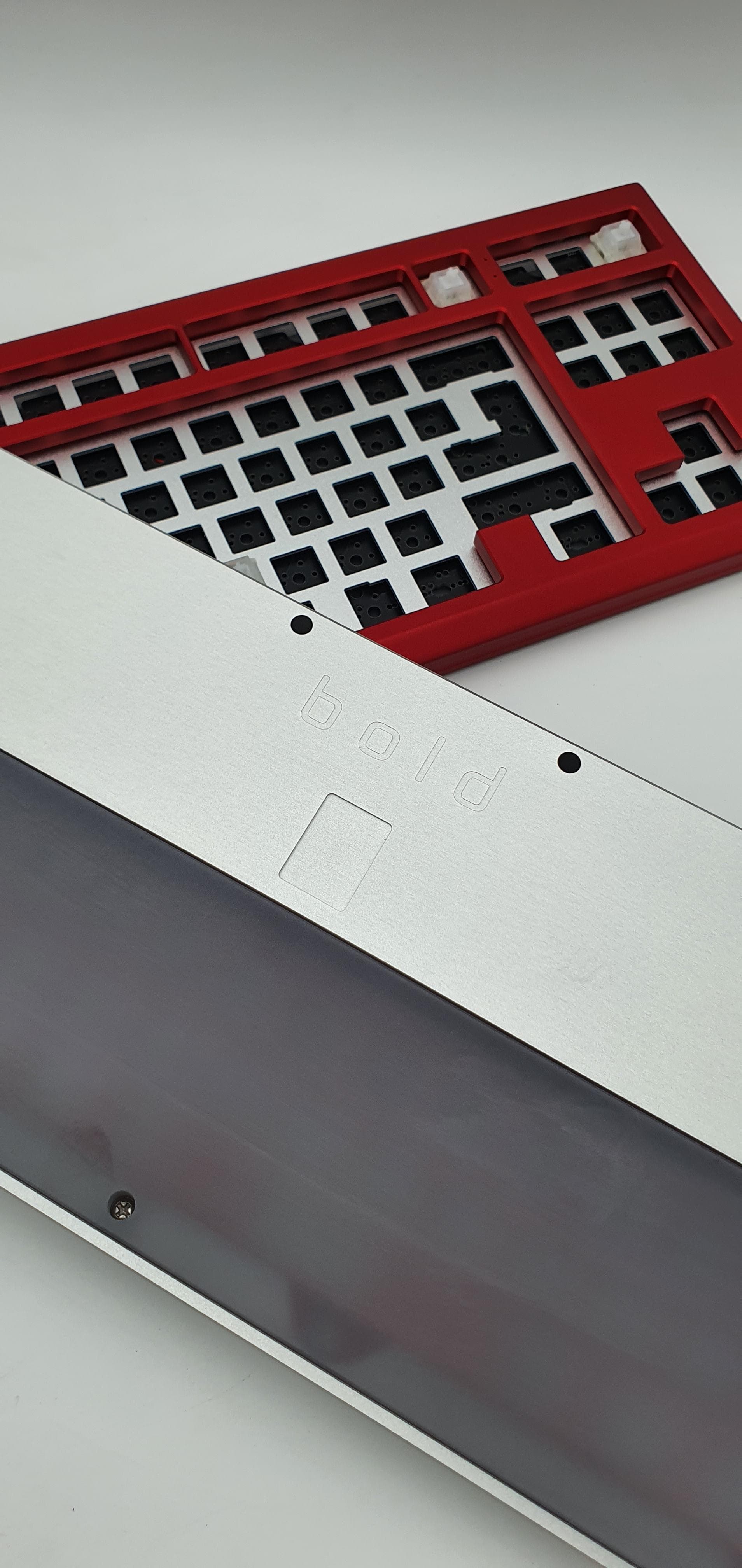 LZ : bold F13 TKL - Gallery image 3 showing project details