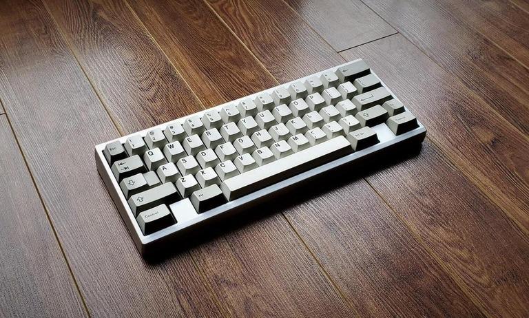 Eon WKL Wedge 60% (IC) - Keyboard interest check cover image featuring Eon WKL, Wedge 60%, keyboard, group-buy, top-mount, O-ring mount, 6063 aluminum, brass weight, HHKB, Baion Wave