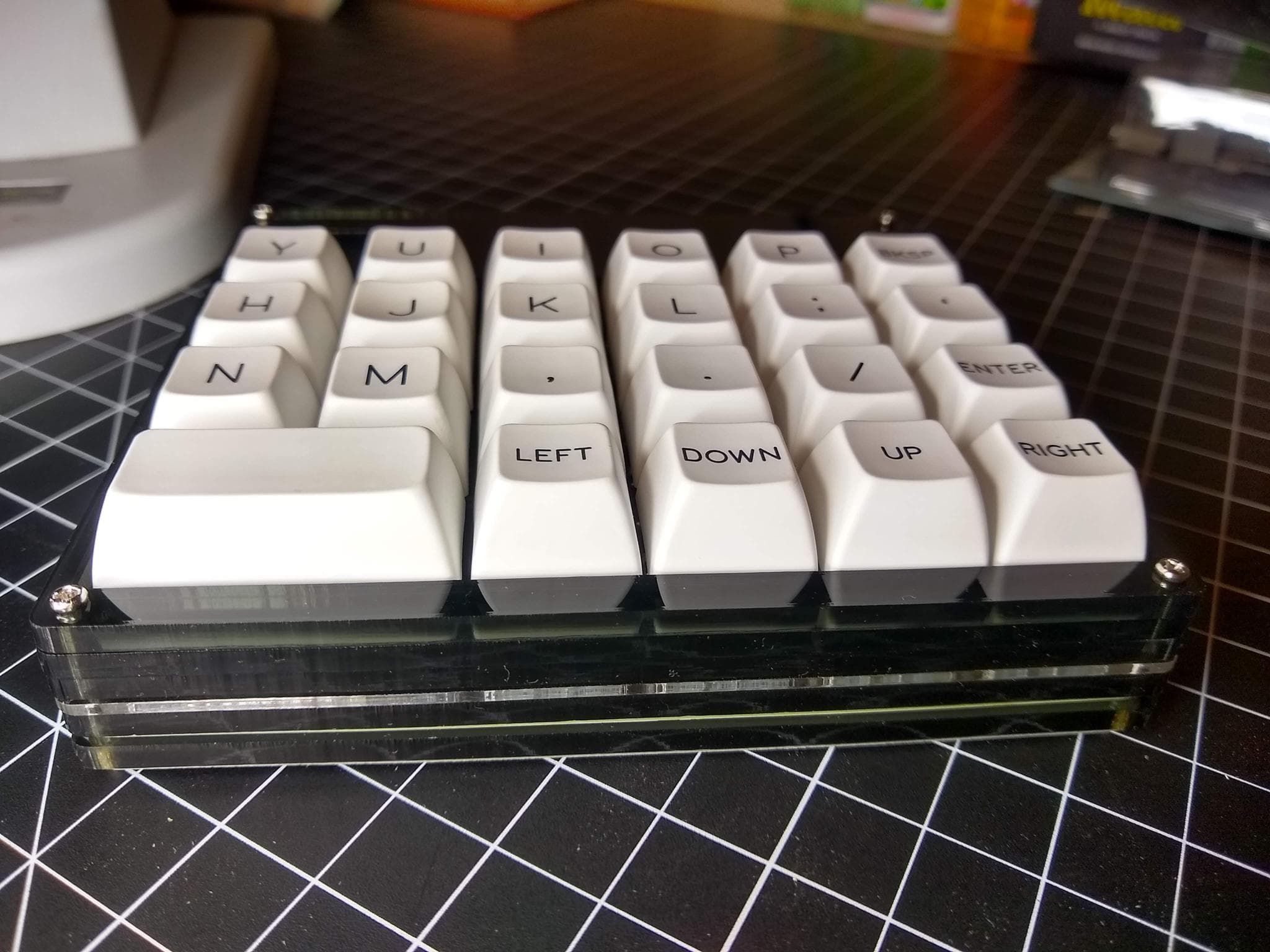 Houndstooth Split Plaid/RoMac Style - Gallery image 5 showing project details