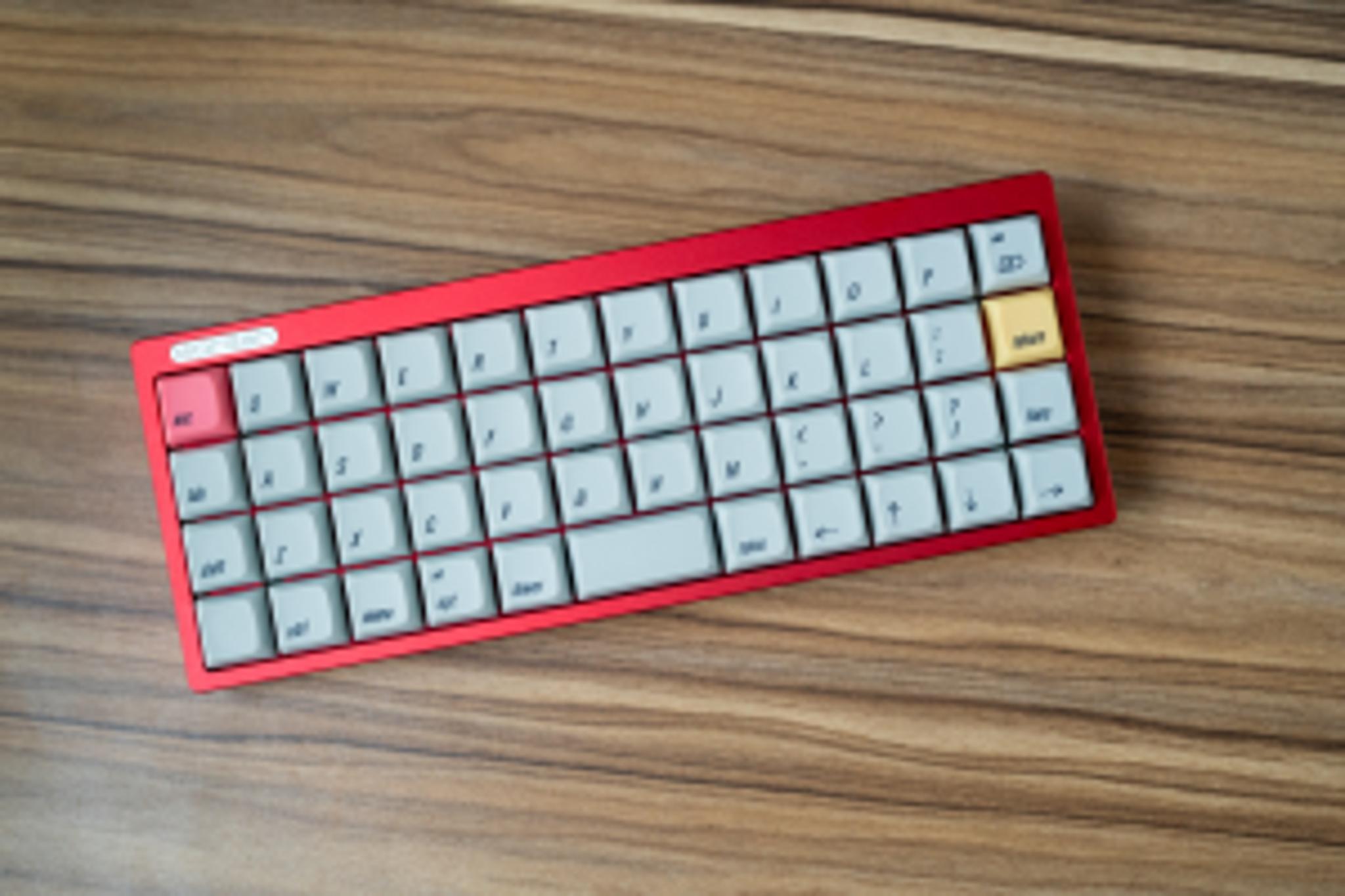 Morgan 40 (IC) - Keyboard interest check cover image featuring Morgan 40, DT.Heart, wireless keyboard, 2.4ghz connection, logitech unifying, portable keyboard, custom keyboard, unifying wireless module, acrylic design, long battery life, programmable PCB