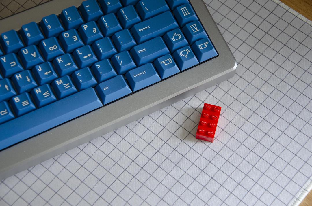 GMK Crimson Cadet (IC)