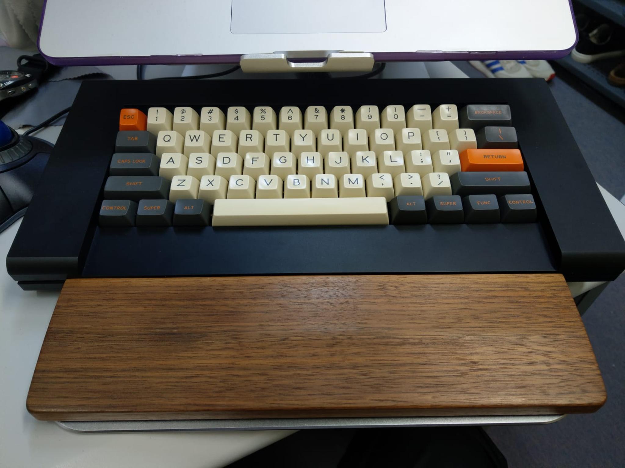 F62-PE - Keyboard group buy cover image featuring F62-PE, keyboard, pre-order, GB ordering, PCB, plate kit, type-c, Cerakote, SF Express, ANSI, ISO, aluminium plate