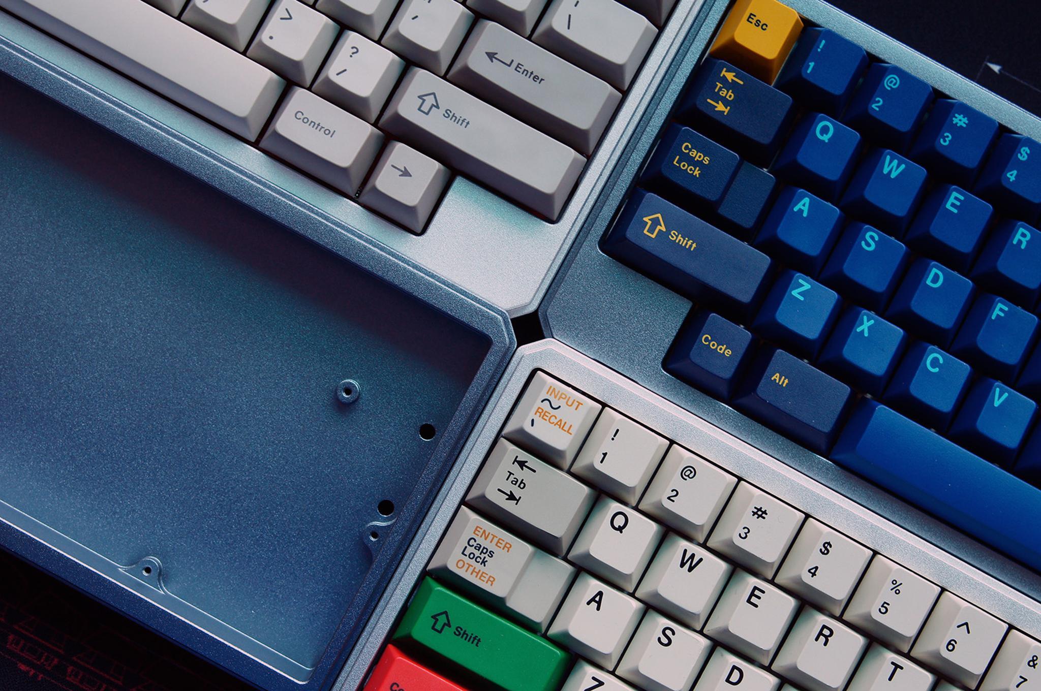 Duck Raven/Sidewinder - Uncategorized group buy cover image featuring Duck Raven, Sidewinder, 60% tray mount kits, keyboard kits, MX and Alps compatible, aluminum case, premium kits