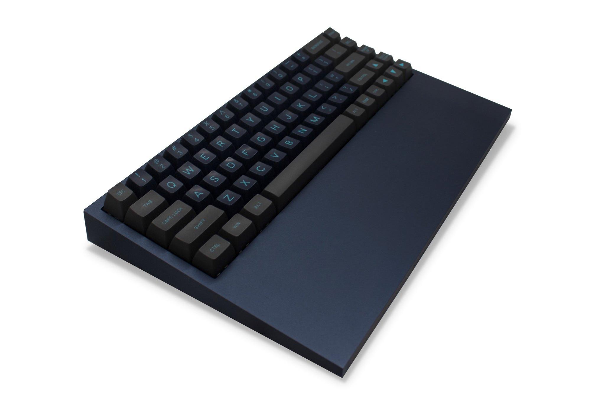 HATCHET - 01 - Uncategorized group buy cover image featuring HATCHET-01, Mech Mountain, 65% case, PCB, ANSI, ISO, aluminum, POM, O-ring damping, anodizing, CNC factory, keyboard manufacturing