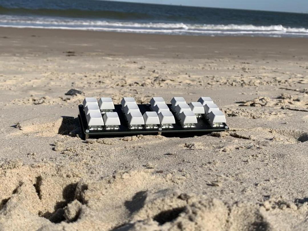 Certainly Unusual Macropad (IC)