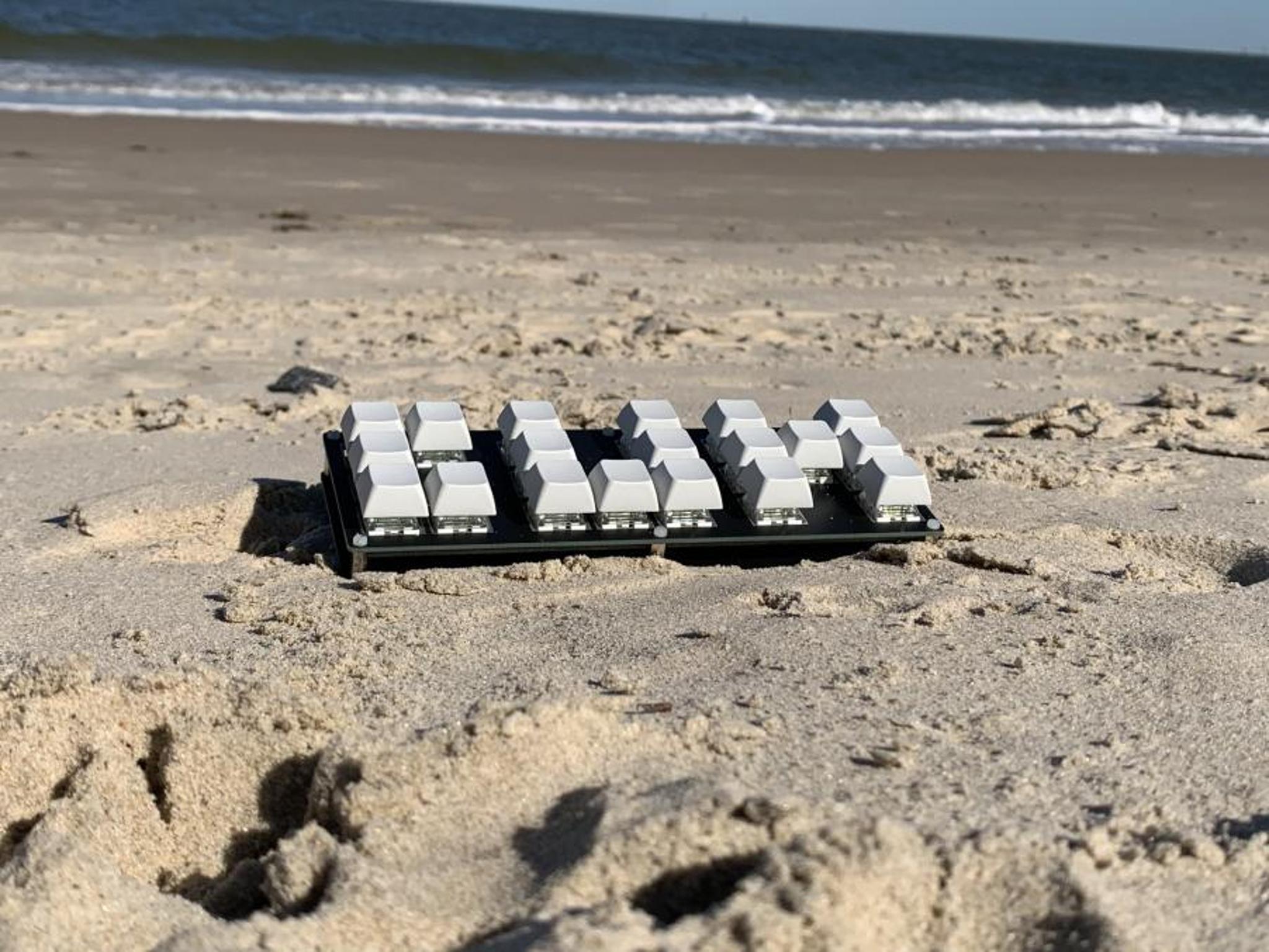 Certainly Unusual Macropad (IC) - Keyboard interest check cover image featuring Certainly Unusual Macropad, 19 key macropad, Alps/MX compatible, QMK, VIA, limited group buy, CONUS