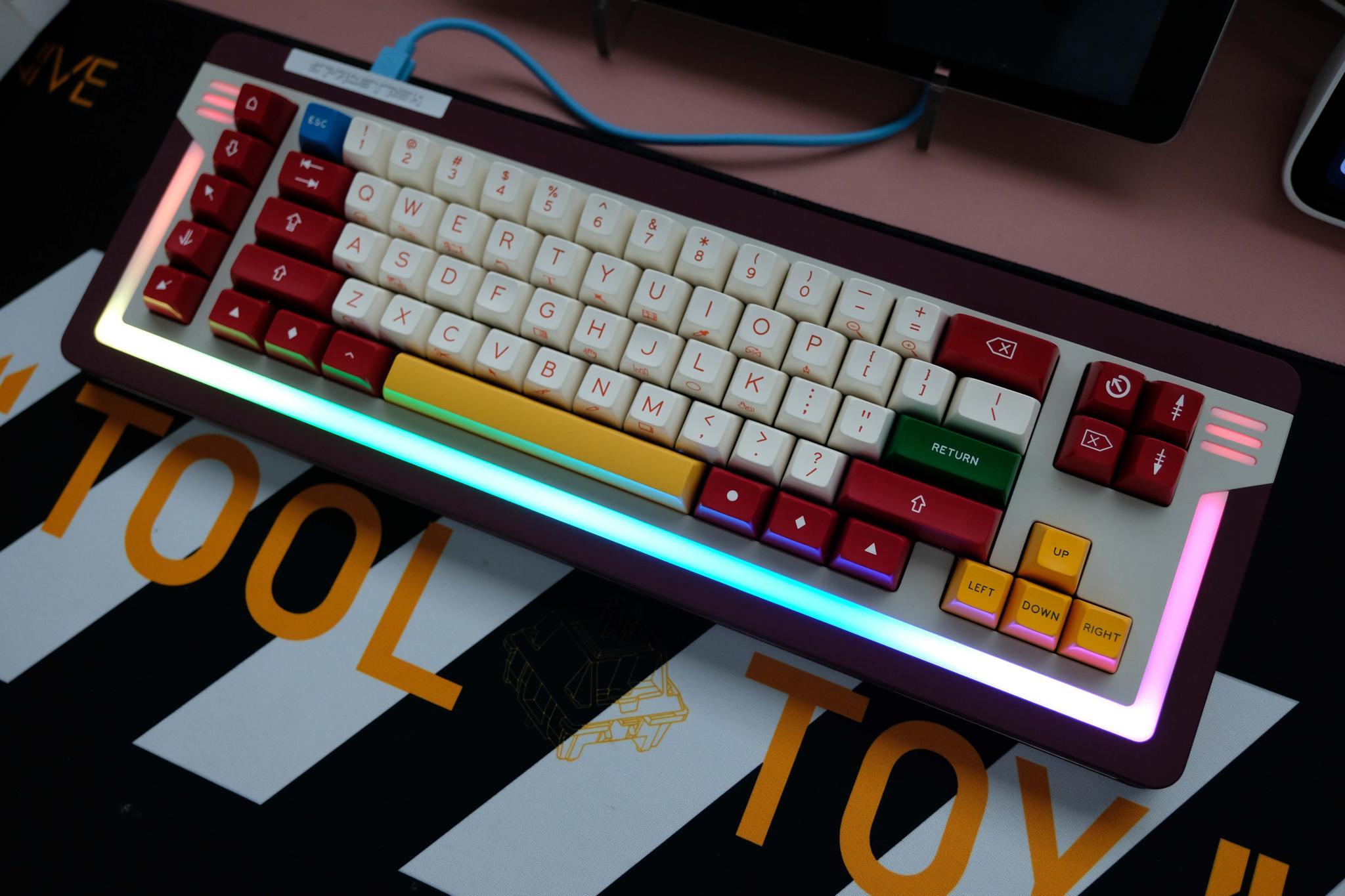 Space Trek - Uncategorized group buy cover image featuring Space Trek, G-concept, keyboard, QMK, RGB, top mount, hotswap PCB, aluminum, design