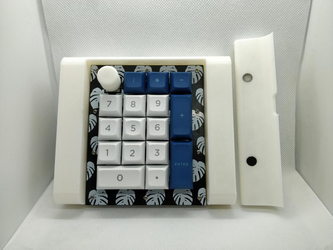 Leafpad 3D Printed Numpad (IC)