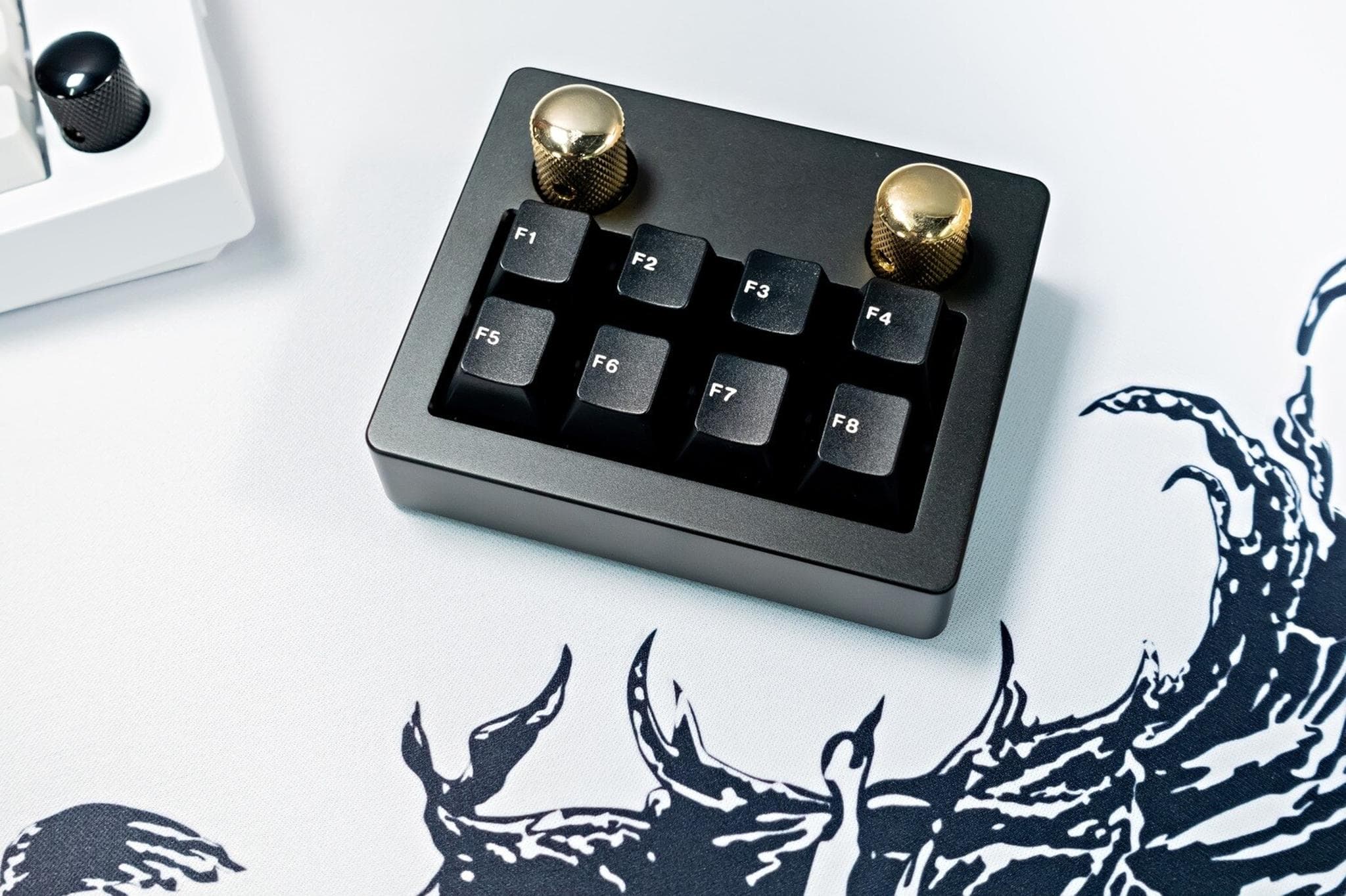 Octopad+ 8-key Macropad - Gallery image 2 showing project details