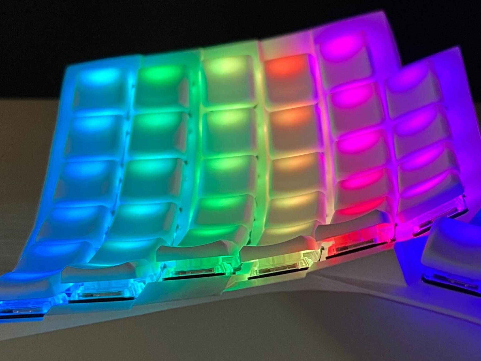 MCC-profile POM Keycap (GB) - Keycap group buy cover image featuring MCC-profile, POM keycap, pre-order, MkUltra, SplitKB, Mechboards, Choc keyswitches, translucent keycaps, Max Burger, ergonomic design