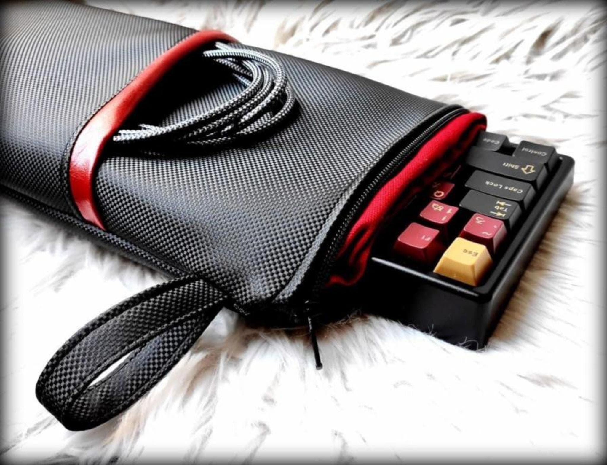 Classic Carbon Keyboard Case - Gallery image 2 showing project details