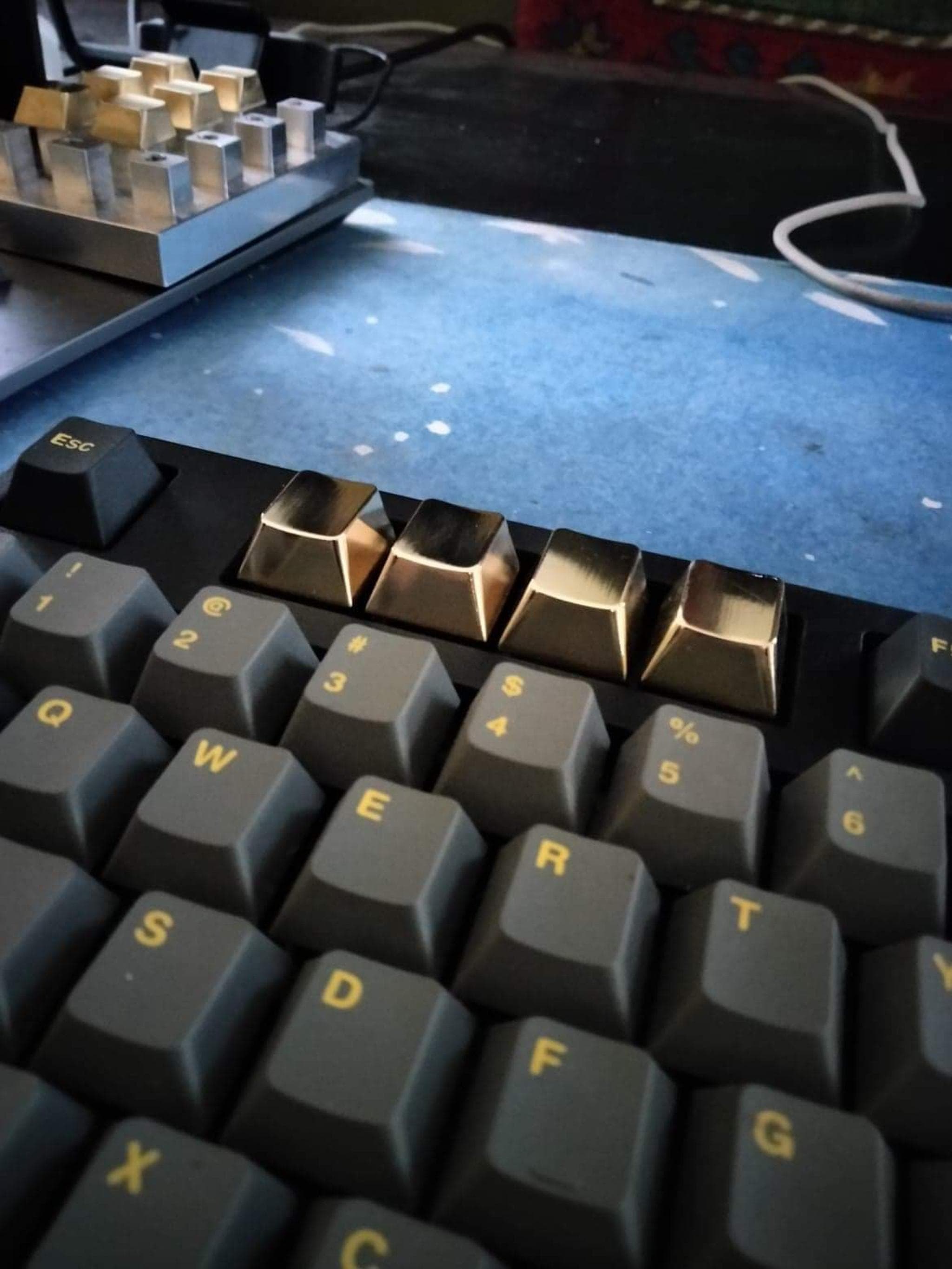 Metal Keycaps by Nitwimp - Gallery image 3 showing project details