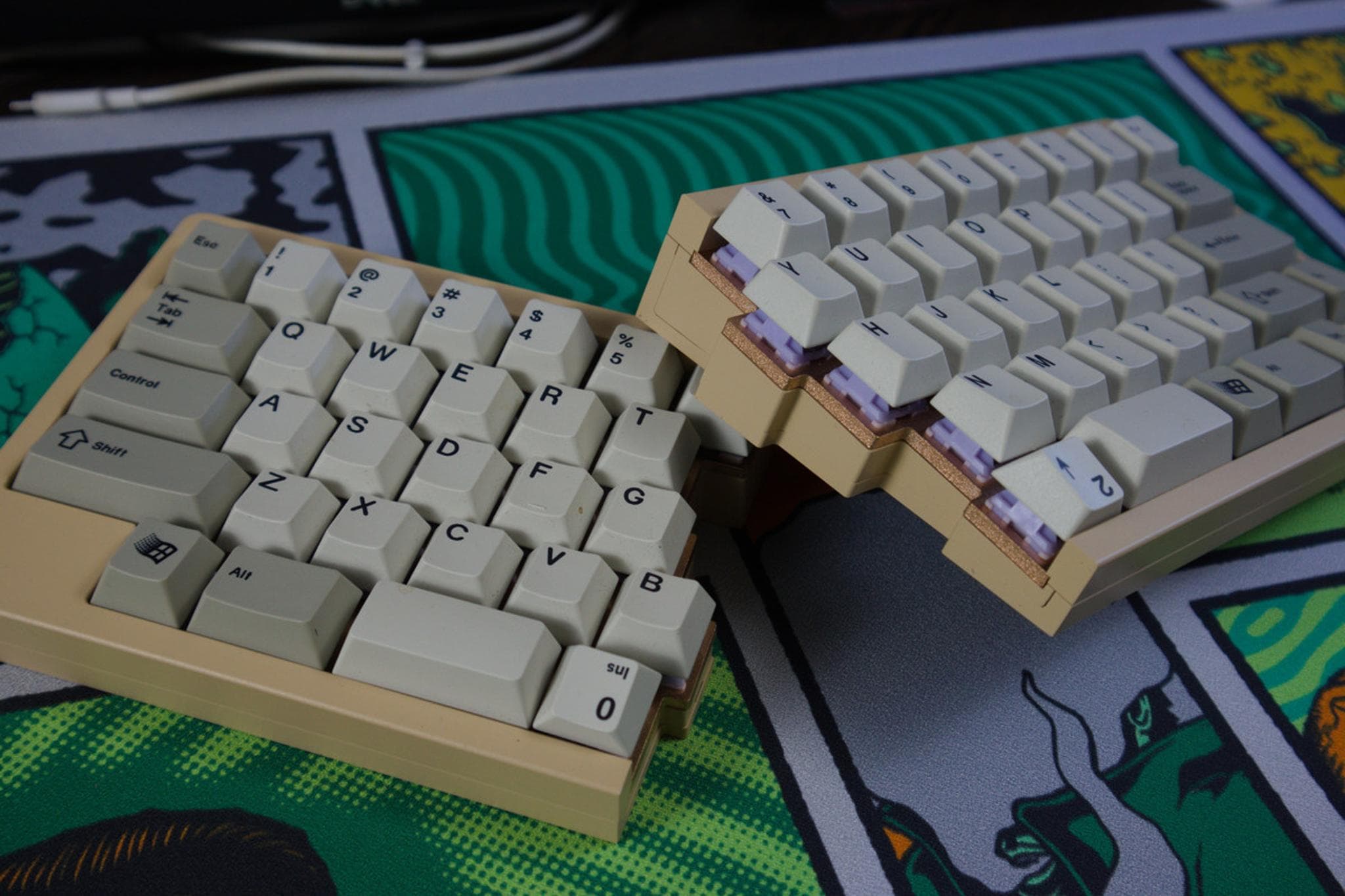 Split60 - Gallery image 4 showing project details