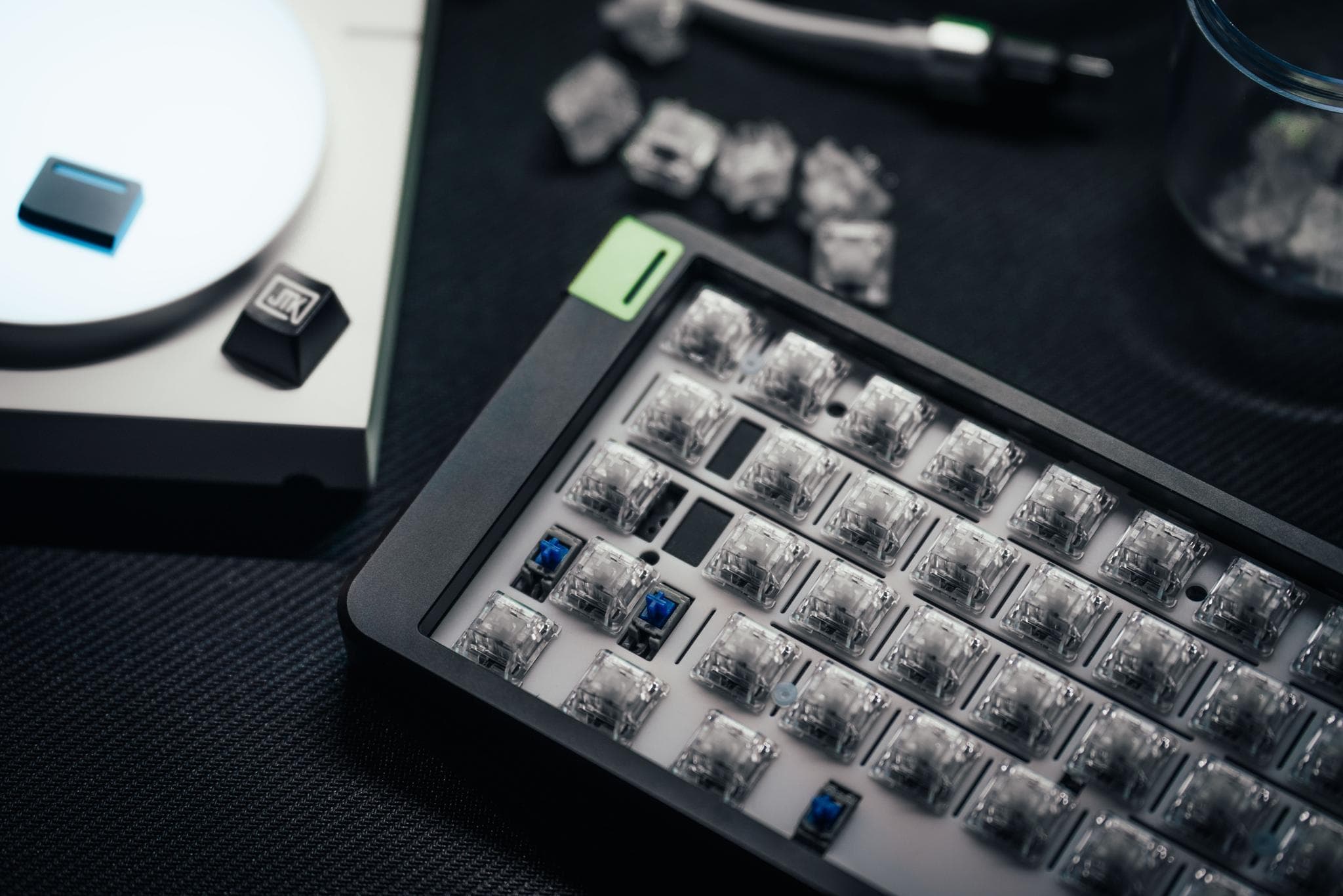 AM Icy Silver Pro Switches - Gallery image 4 showing project details