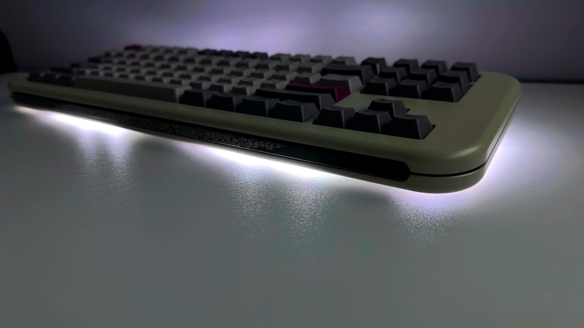 Hover TKL Rev. 2 - Gallery image 4 showing project details