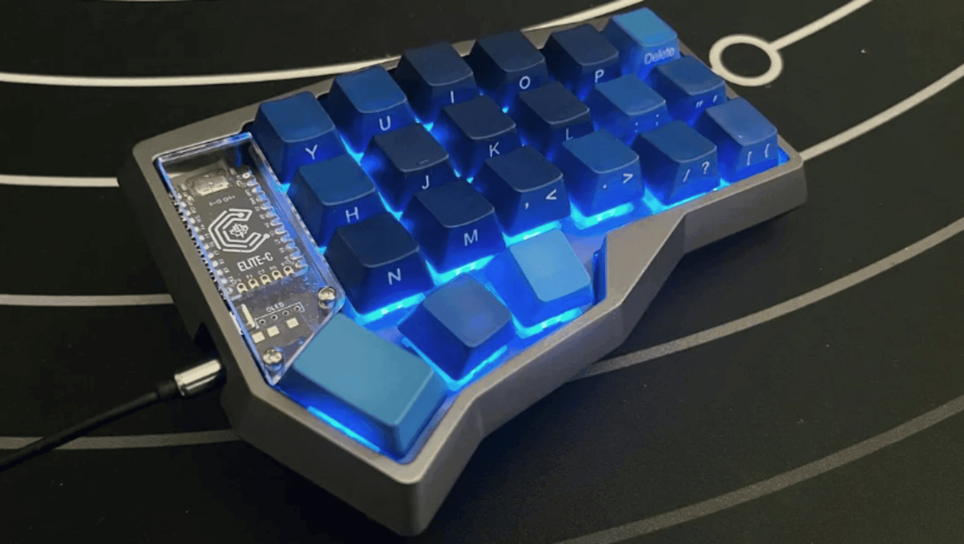 Chieftain 42 Aluminum Corne Case