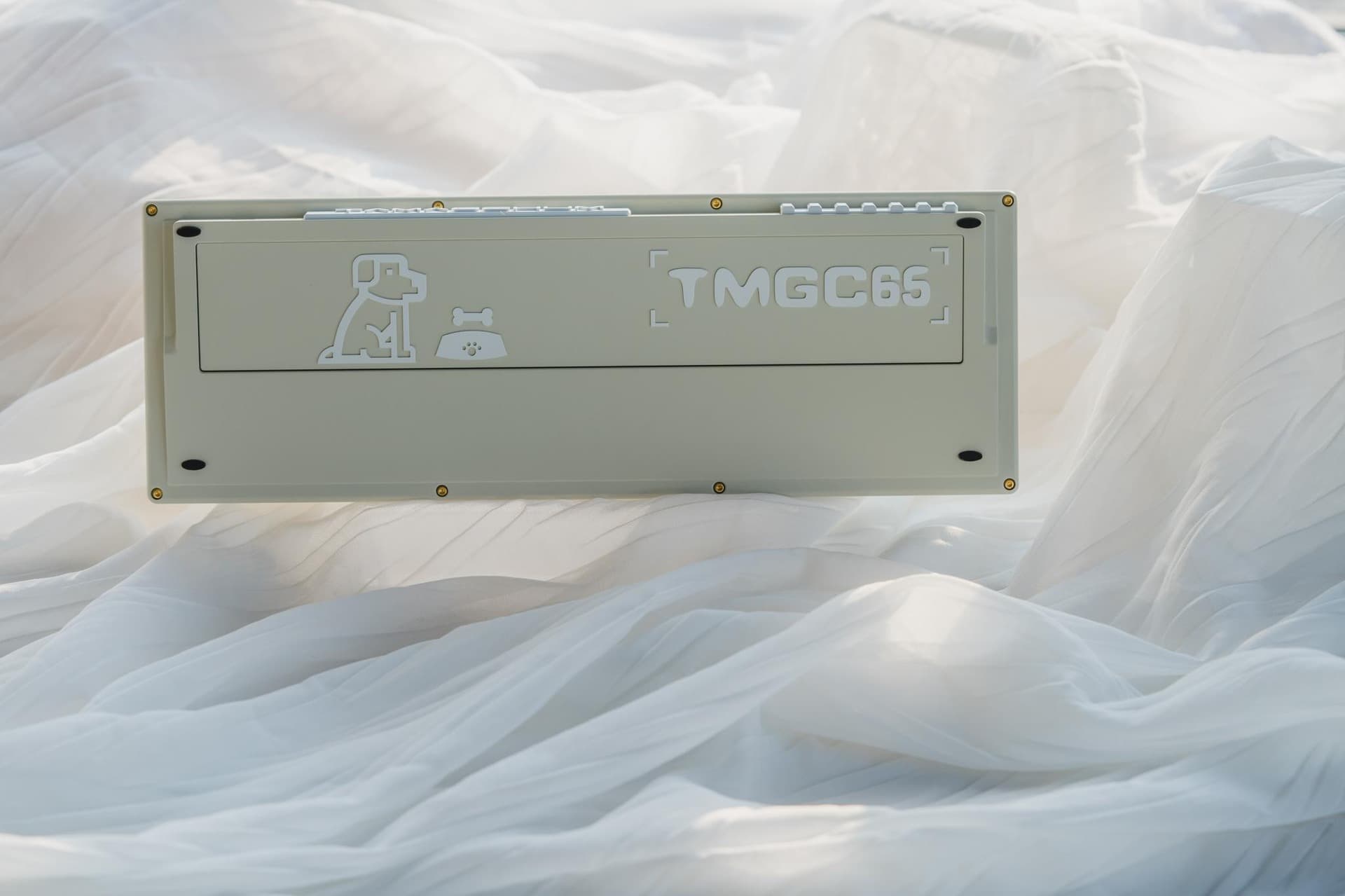 TMGC65 Pet-Element Keyboard